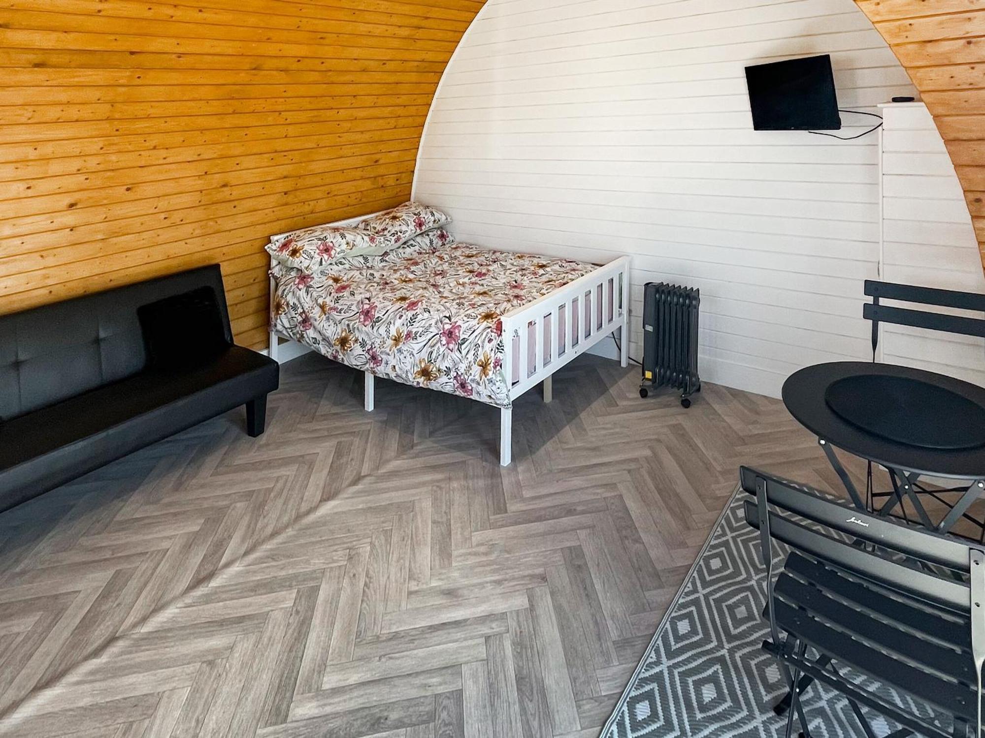 Daisy Glamping Pod Villa Hatfield  Екстериор снимка